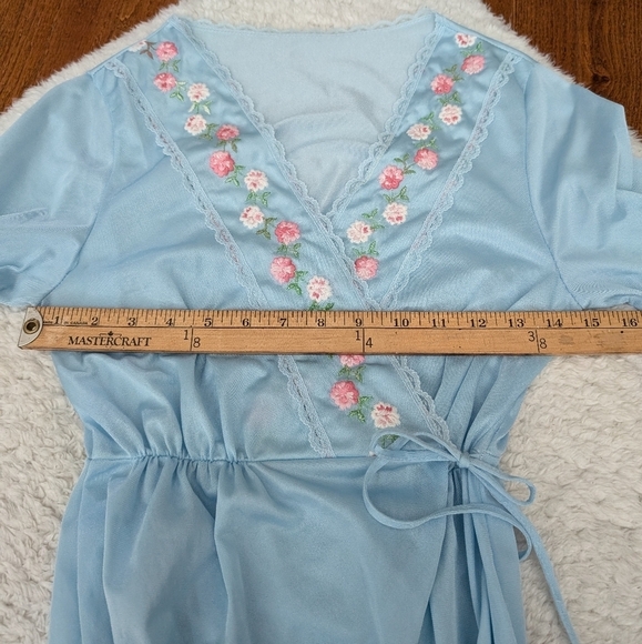 Vintage floral embroidered robe blue xs small - Picture 11 of 12